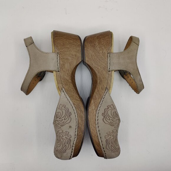 Dansko womens 40 9.5-10 Gray Sam Leather Floral Embossed Leather Clog Sandals - Picture 3 of 13